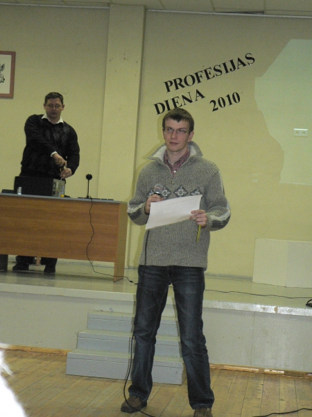 12 2010 Profesijas diena datoriki (87)